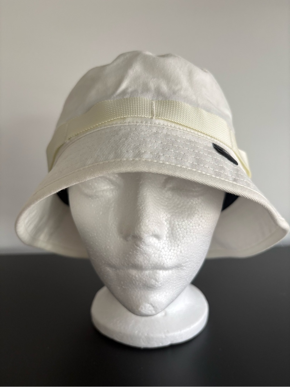 L/XL NEW Vans Undertone Hat